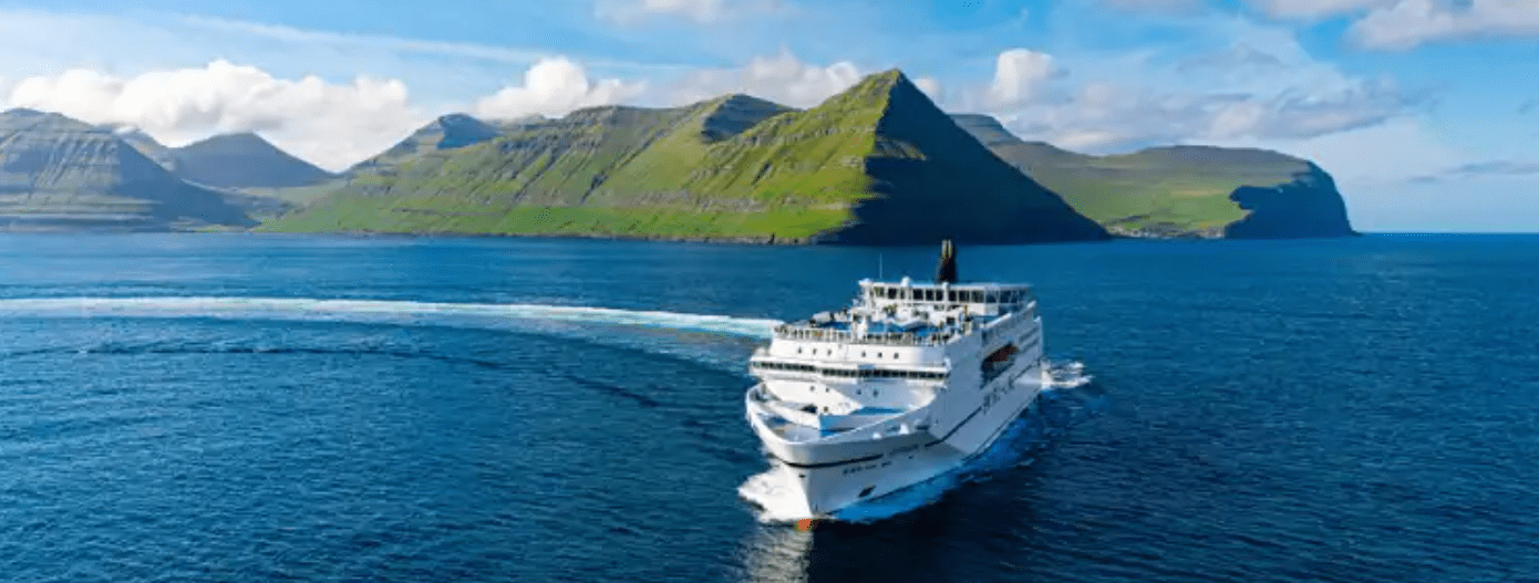 Fähren preiswert buchen . Mit Smyril Line auf die Färöer-Inseln und nach Island Atlantik